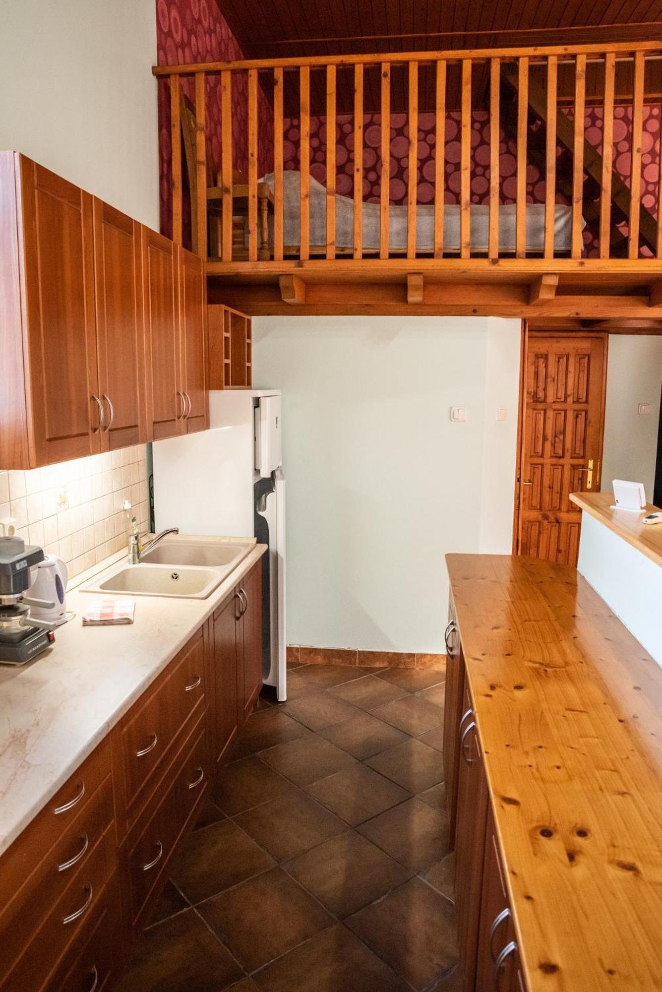 Gesztenye Apartman Makó Exterior foto